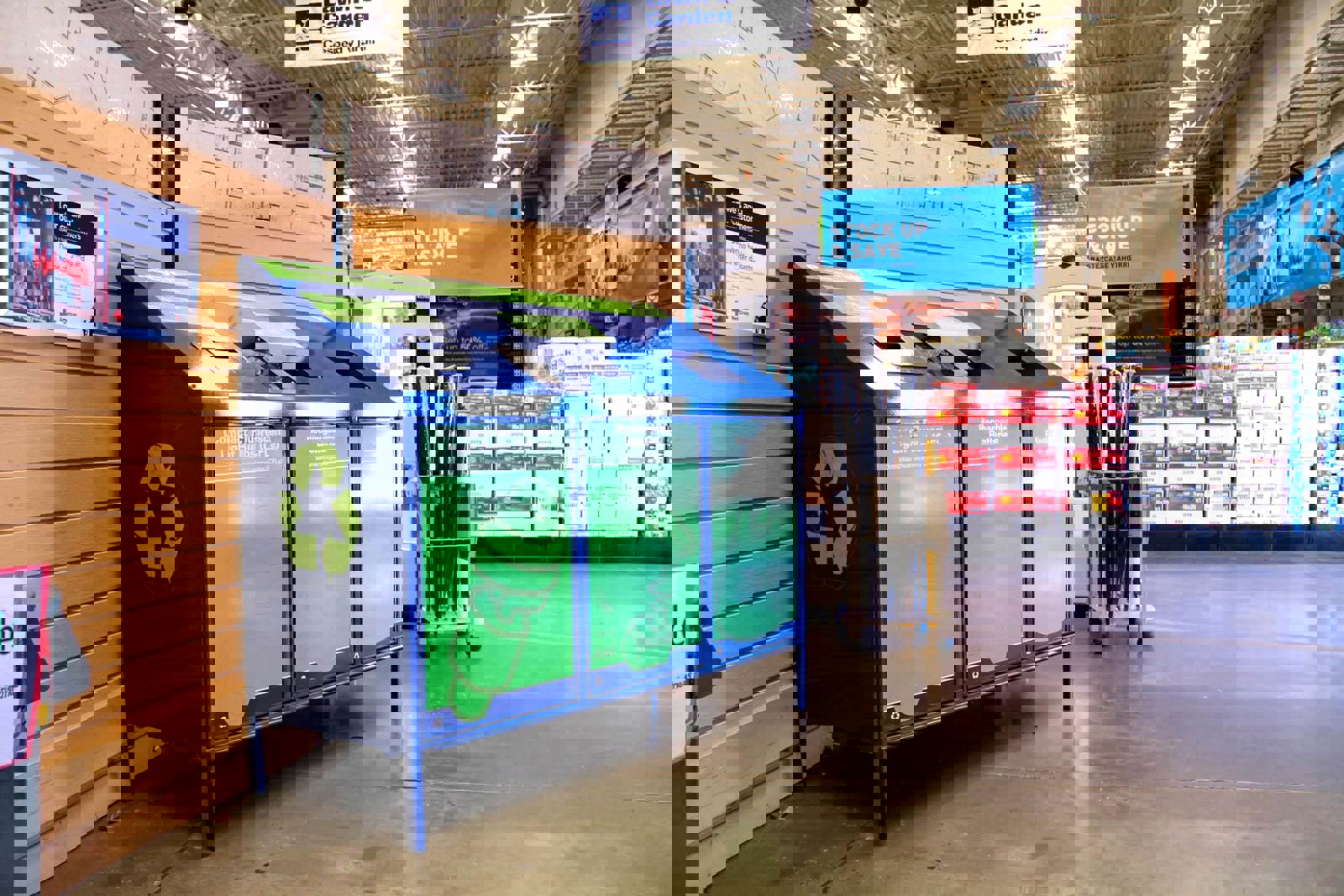 These battery recycling bins are usually in the entrance or exit vestibule, or near the store's customer service&nbsp;desk.